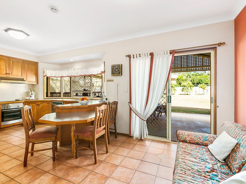 56 WHITEHALL AVE, Birkdale QLD 4159