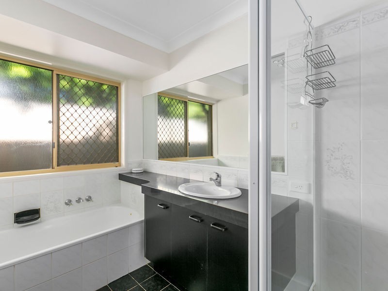 4 PADDINGTON PLACE, Victoria Point QLD 4165