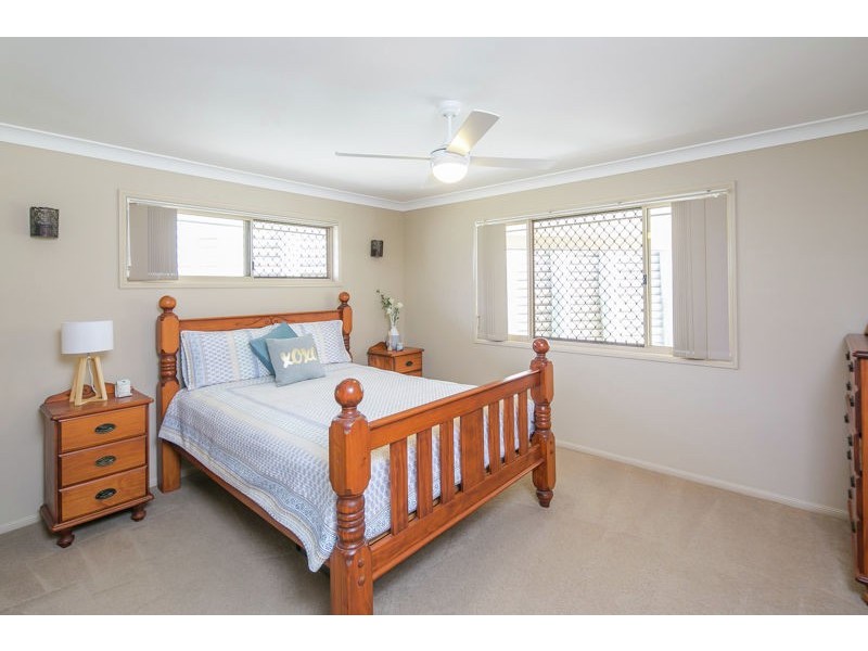 37 Emperor Drive, Redland Bay QLD 4165