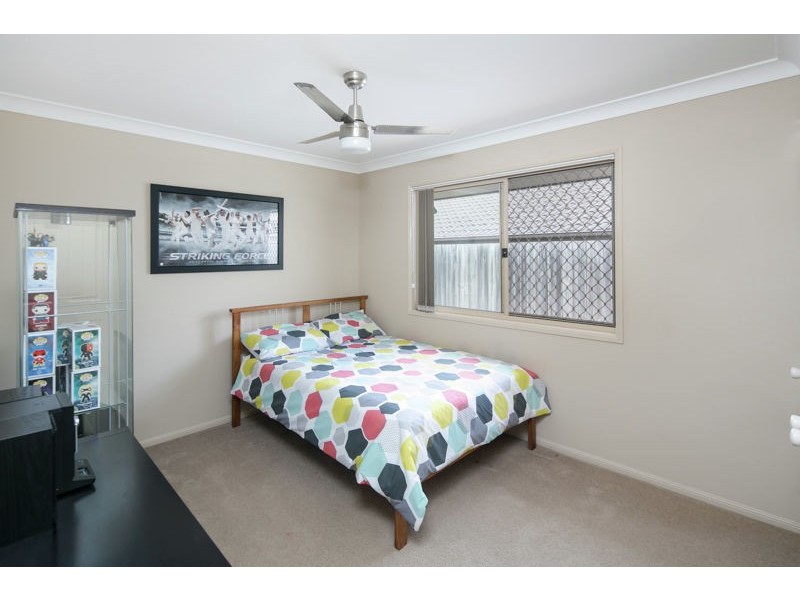 37 Emperor Drive, Redland Bay QLD 4165