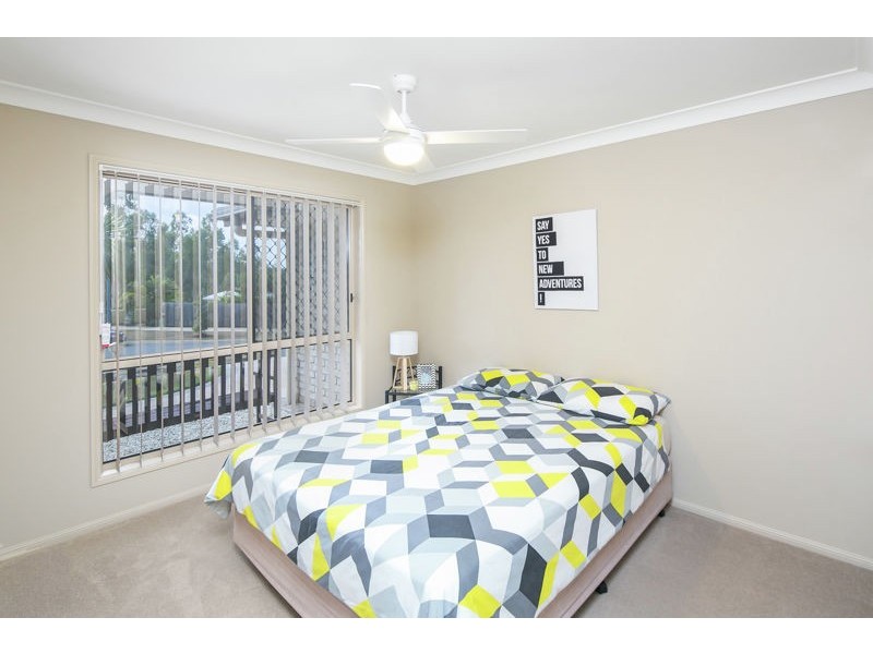 37 Emperor Drive, Redland Bay QLD 4165