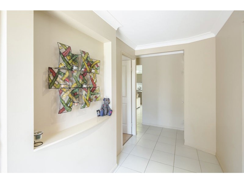 37 Emperor Drive, Redland Bay QLD 4165