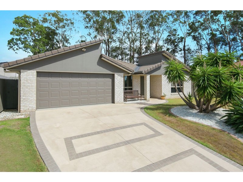 37 Emperor Drive, Redland Bay QLD 4165