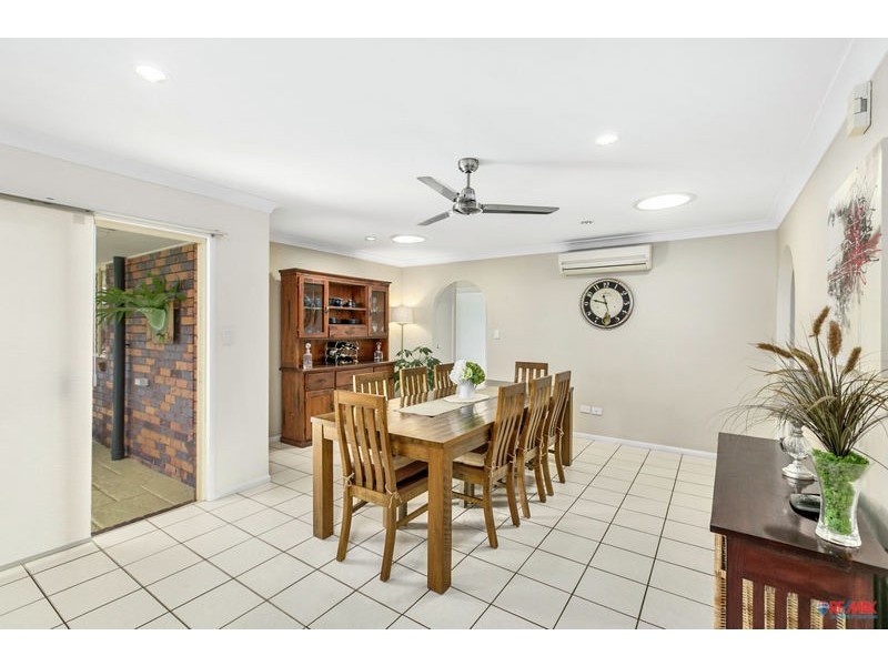 4 Goldcrest Court, Birkdale QLD 4159
