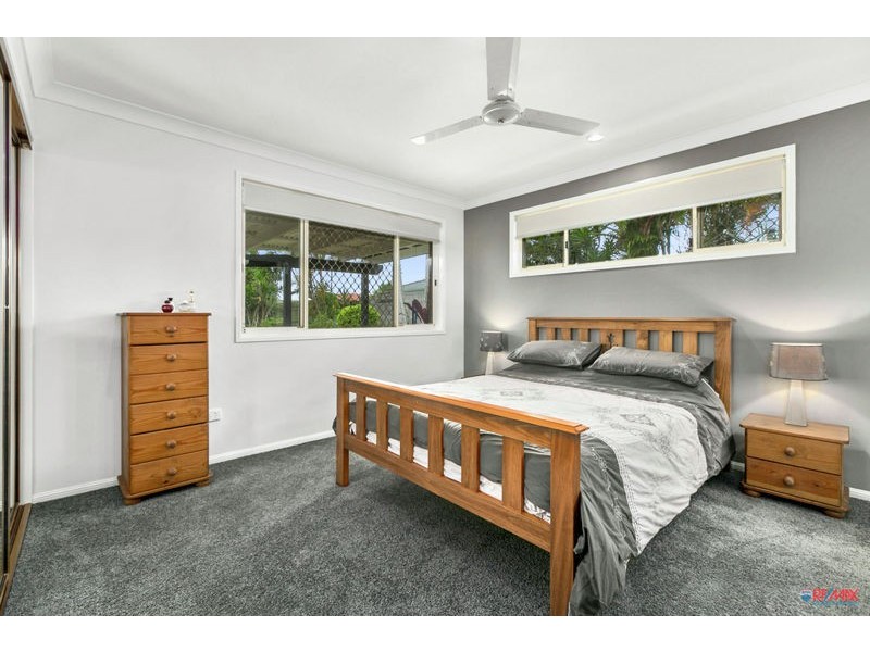 4 Goldcrest Court, Birkdale QLD 4159