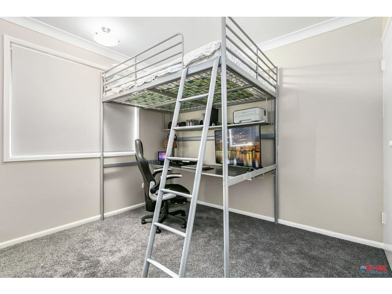 4 Goldcrest Court, Birkdale QLD 4159