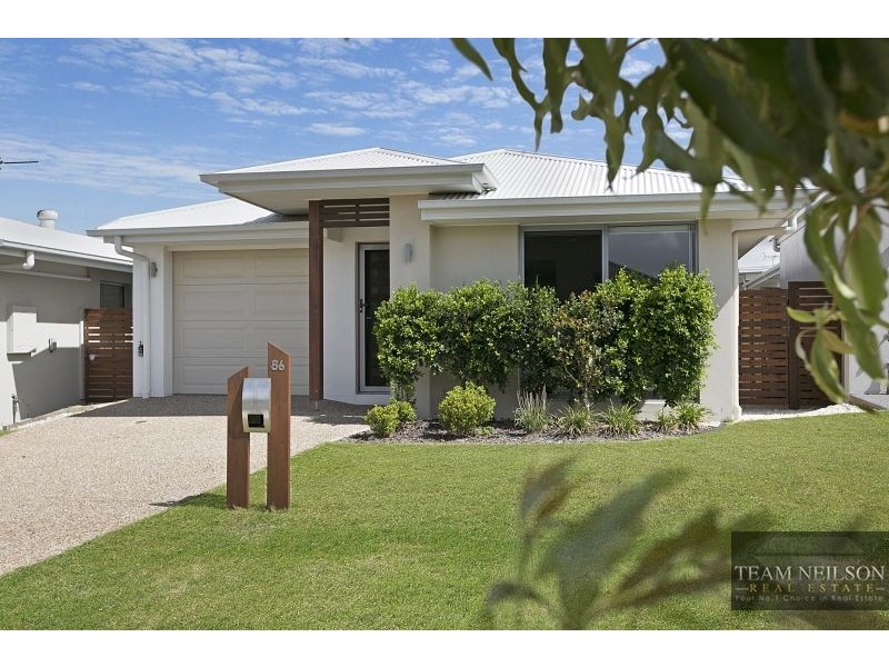 86 Goddard Road (off Kinross Road), Thornlands QLD 4164