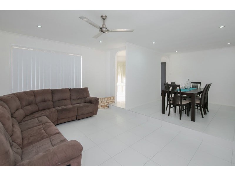 9 Gundagai Drive, Capalaba QLD 4157