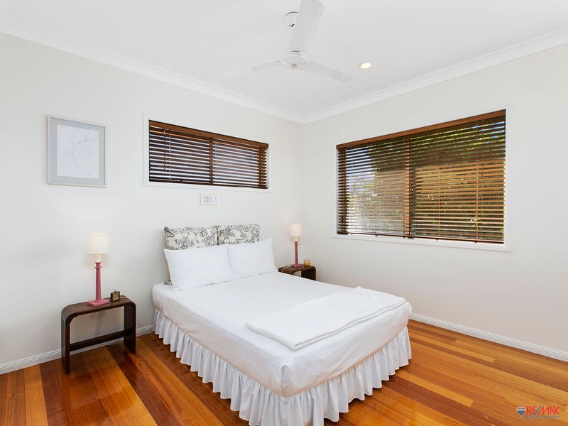 15 Beachside Court, Victoria Point QLD 4165