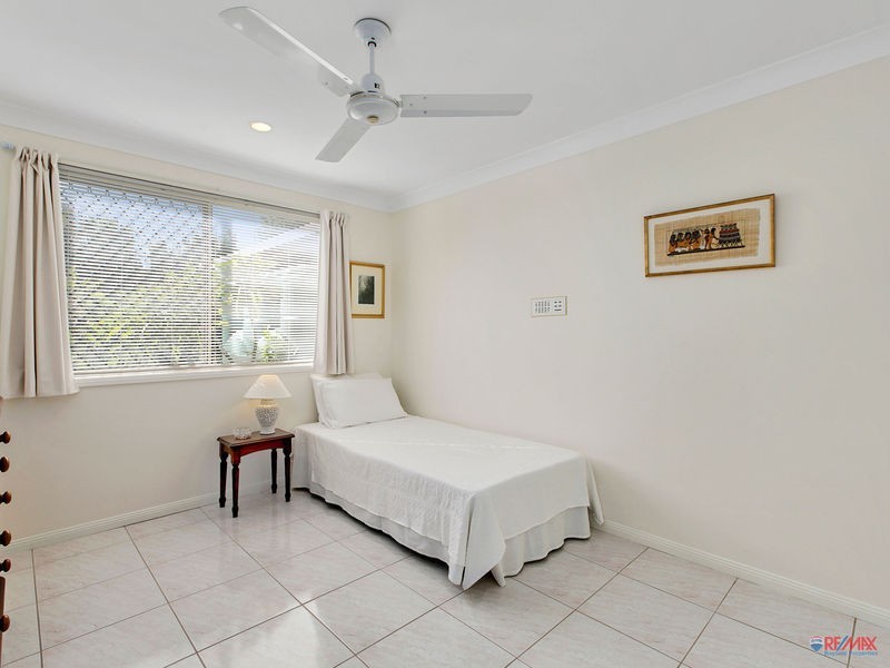 15 Beachside Court, Victoria Point QLD 4165