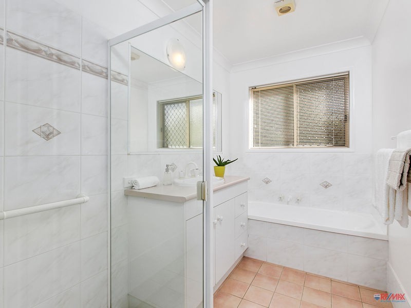 15 Beachside Court, Victoria Point QLD 4165