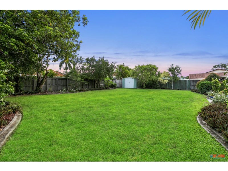 5 Zephyr Court, Birkdale QLD 4159