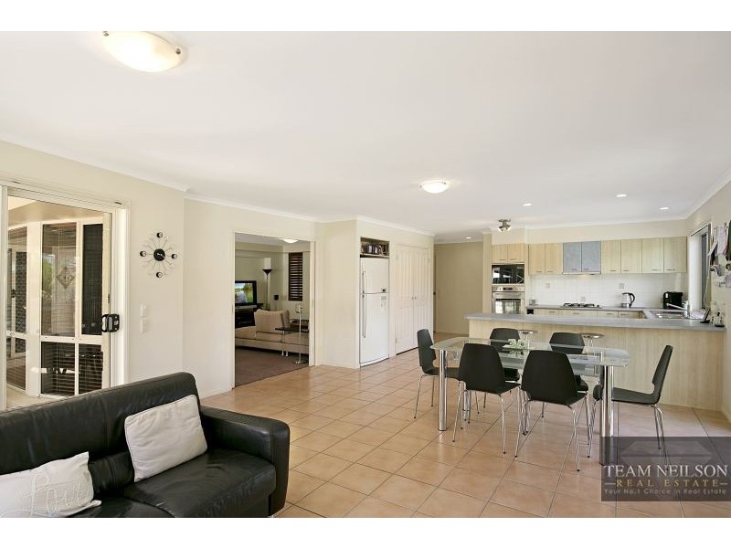 6 Carolena Street, Cleveland QLD 4163