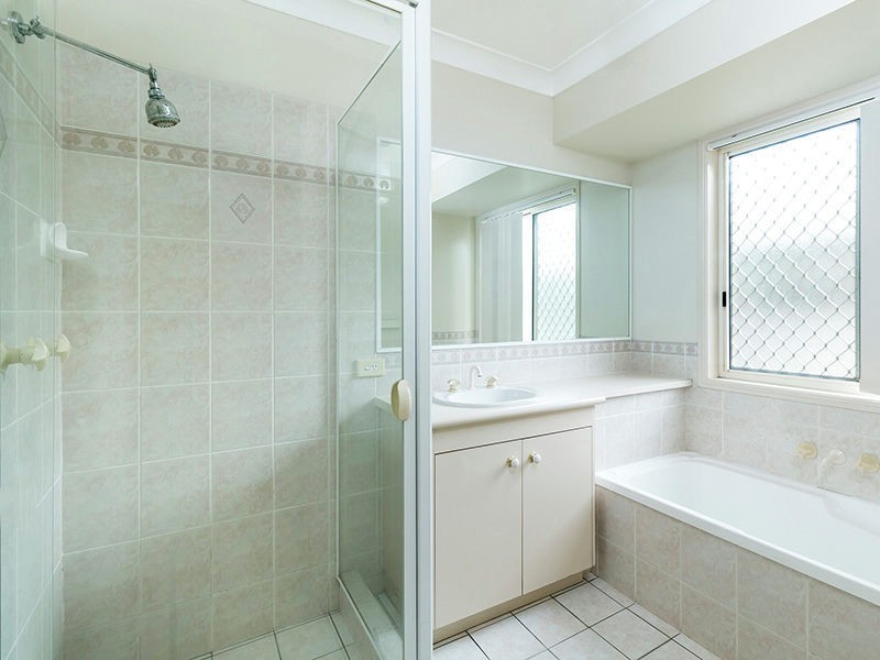 2 Hooper St, Birkdale QLD 4159