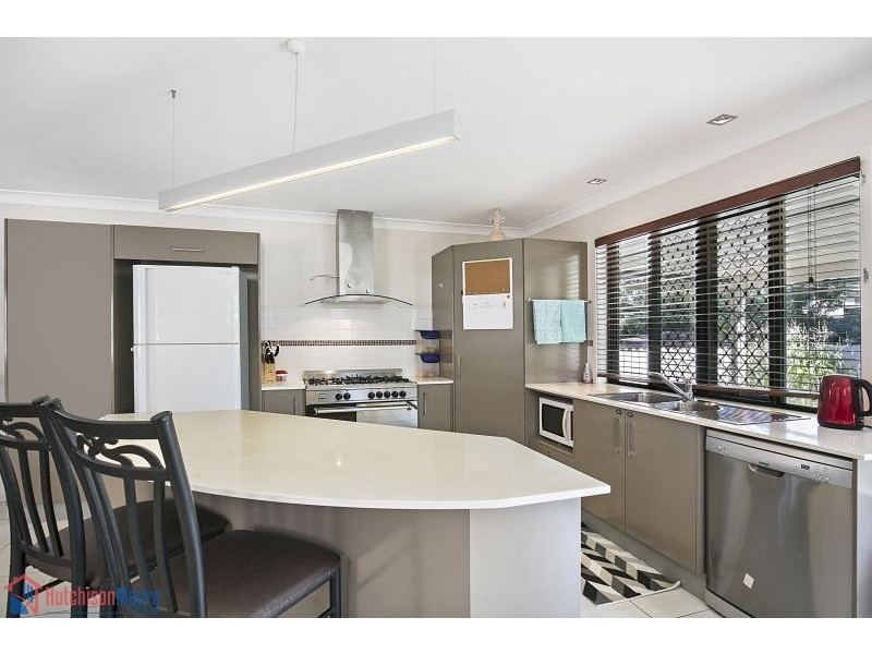 100 Thomas Street, Birkdale QLD 4159