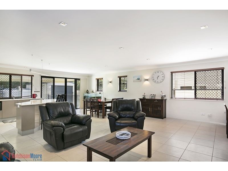 100 Thomas Street, Birkdale QLD 4159