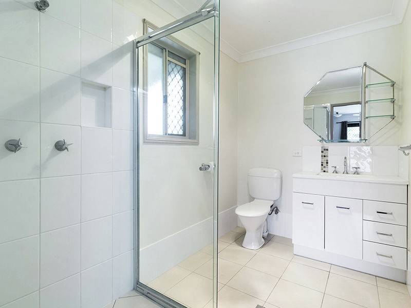 27 Queens Court Rd, Alexandra Hills QLD 4161
