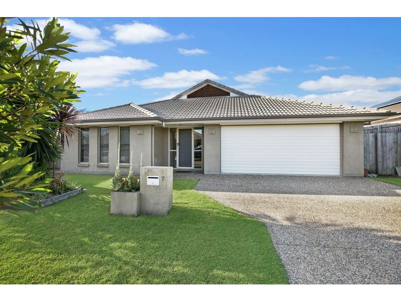 7 Parklane Road, Victoria Point QLD 4165