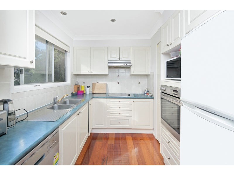 4 St Andrews Avenue, Birkdale QLD 4159