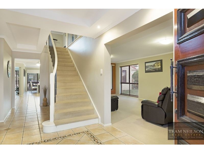 11 Lookout Court, Victoria Point QLD 4165