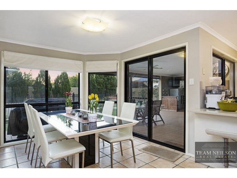 11 Lookout Court, Victoria Point QLD 4165