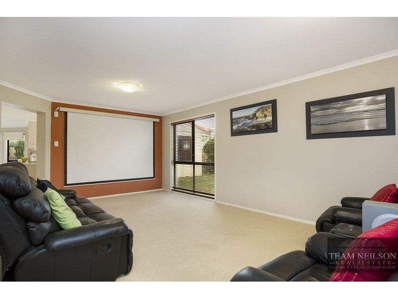 11 Lookout Court, Victoria Point QLD 4165