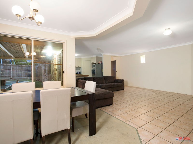 71 Hailey Drive, Birkdale QLD 4159
