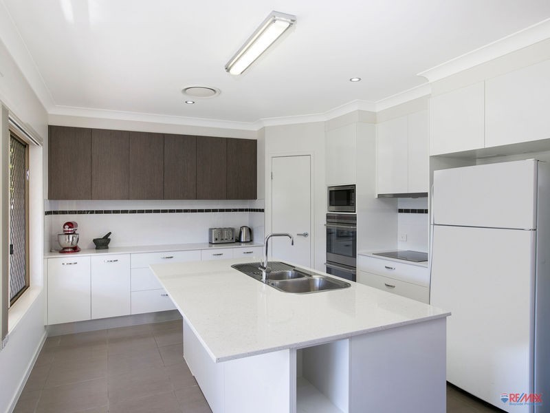 35 Bell Street, Ormiston QLD 4160