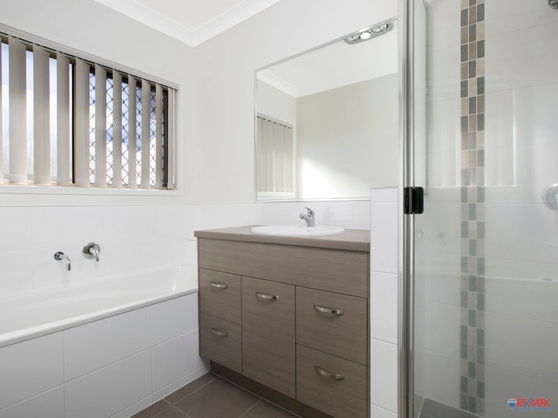 35 Bell Street, Ormiston QLD 4160