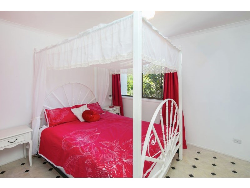 6 Waratah Avenue, Victoria Point QLD 4165