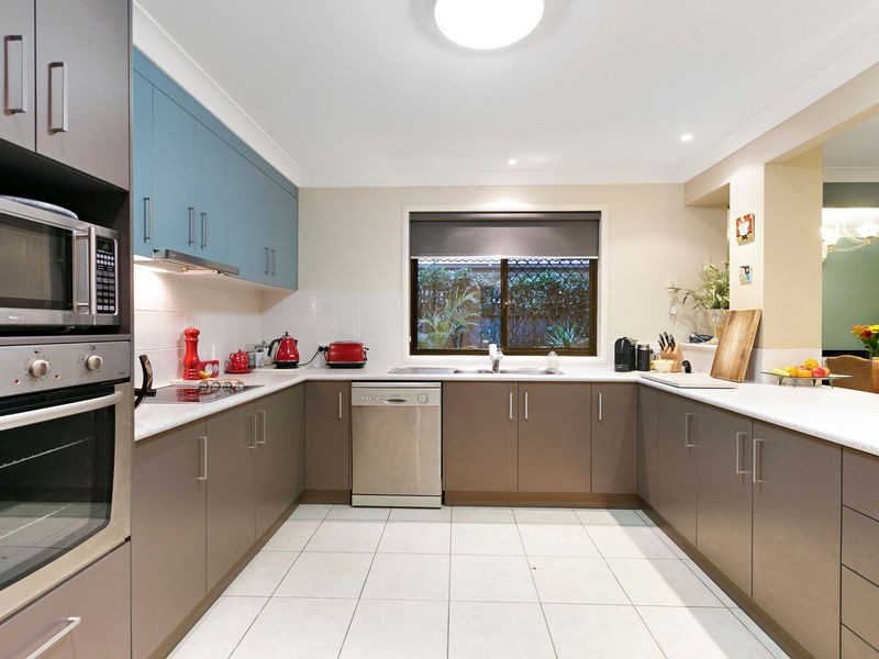 2 CARMAY CLOSE, Thornlands QLD 4164