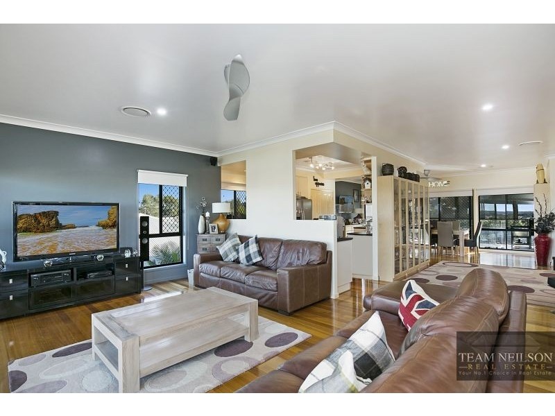 17 Hayman Street, Redland Bay QLD 4165