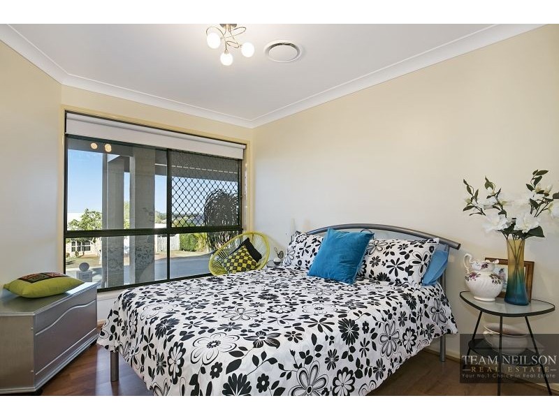 17 Hayman Street, Redland Bay QLD 4165