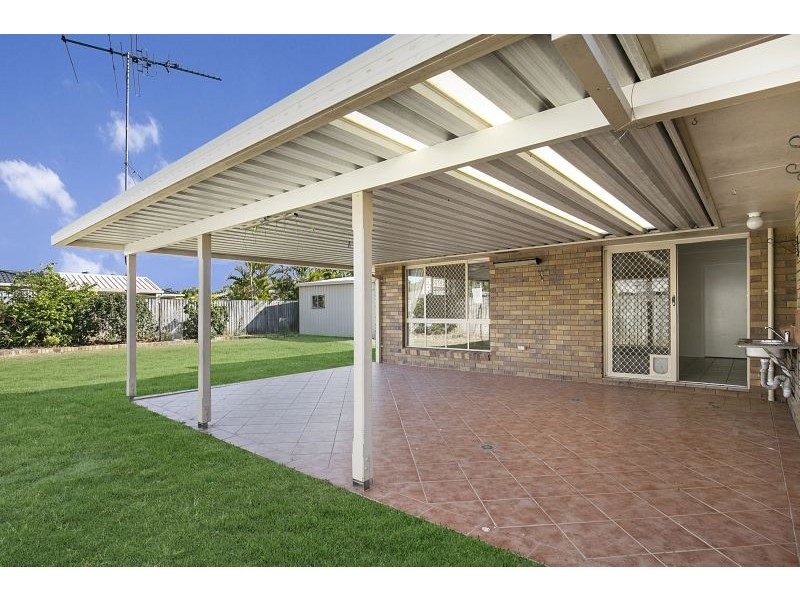27 Fairway Drive, Redland Bay QLD 4165