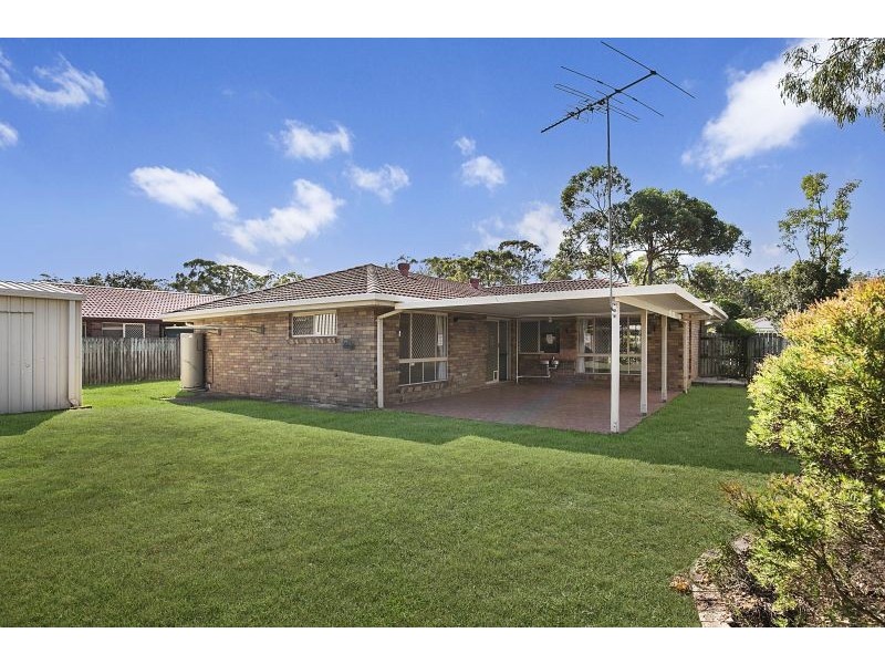 27 Fairway Drive, Redland Bay QLD 4165