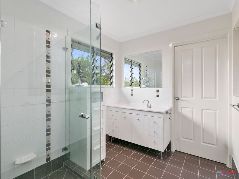 45 Barron Road, Birkdale QLD 4159