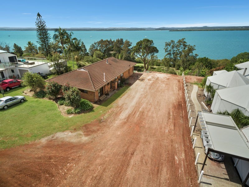 24 Wilson Esplanade, Redland Bay QLD 4165