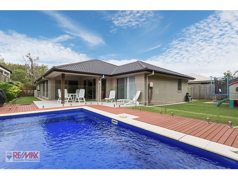 4 Park Edge Place, Redland Bay QLD 4165