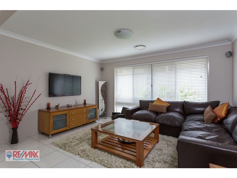 4 Park Edge Place, Redland Bay QLD 4165