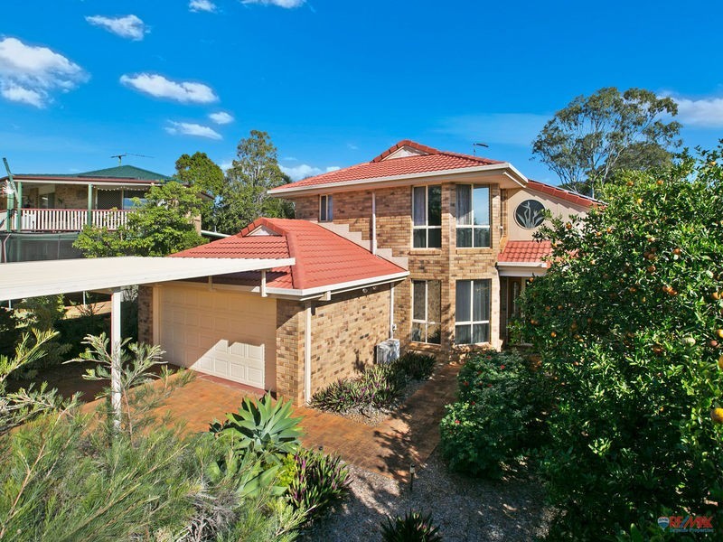 4 Blair Street, Redland Bay QLD 4165