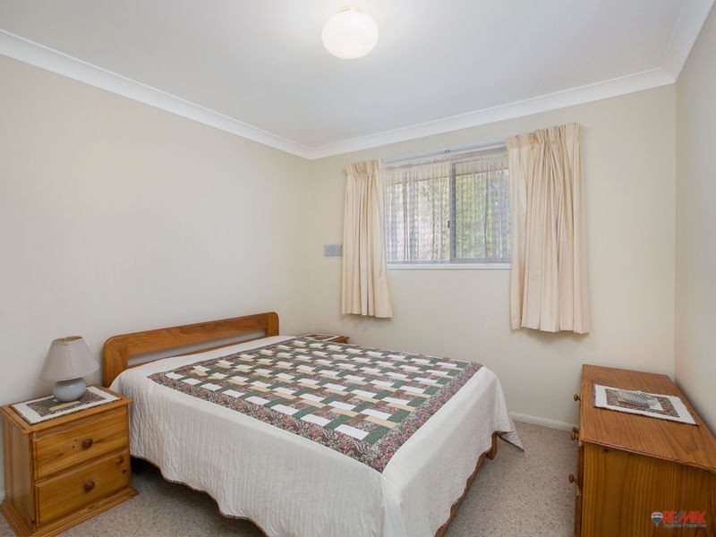 4 Blair Street, Redland Bay QLD 4165