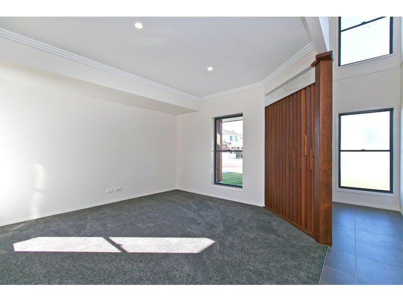 2A BRIMBLECOMBE STREET, Victoria Point QLD 4165