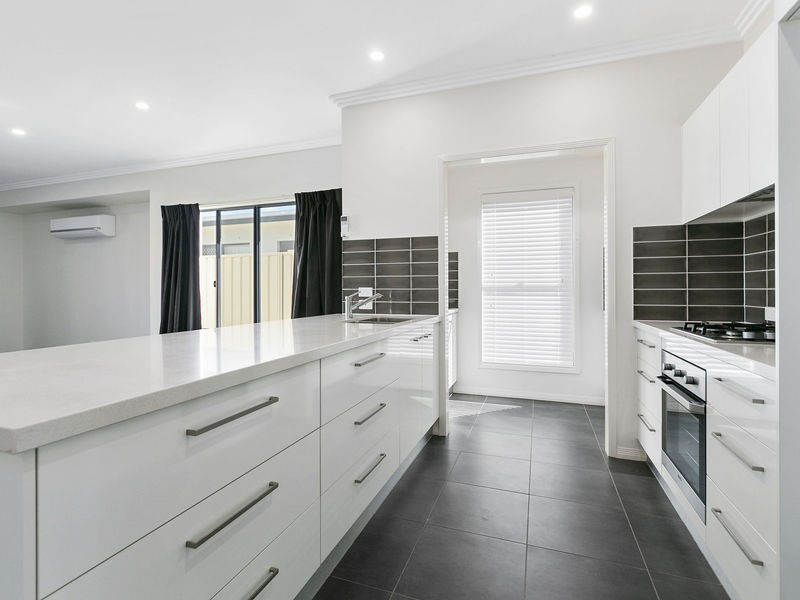 2A BRIMBLECOMBE STREET, Victoria Point QLD 4165