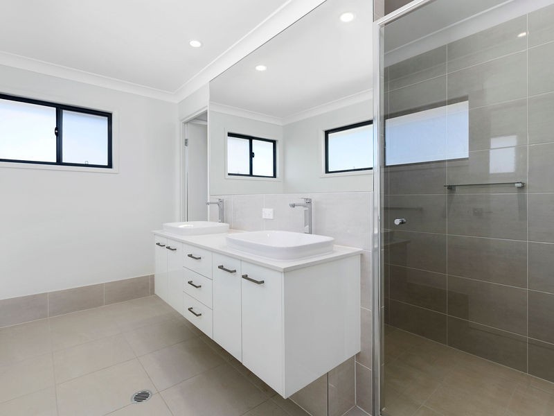 2A BRIMBLECOMBE STREET, Victoria Point QLD 4165