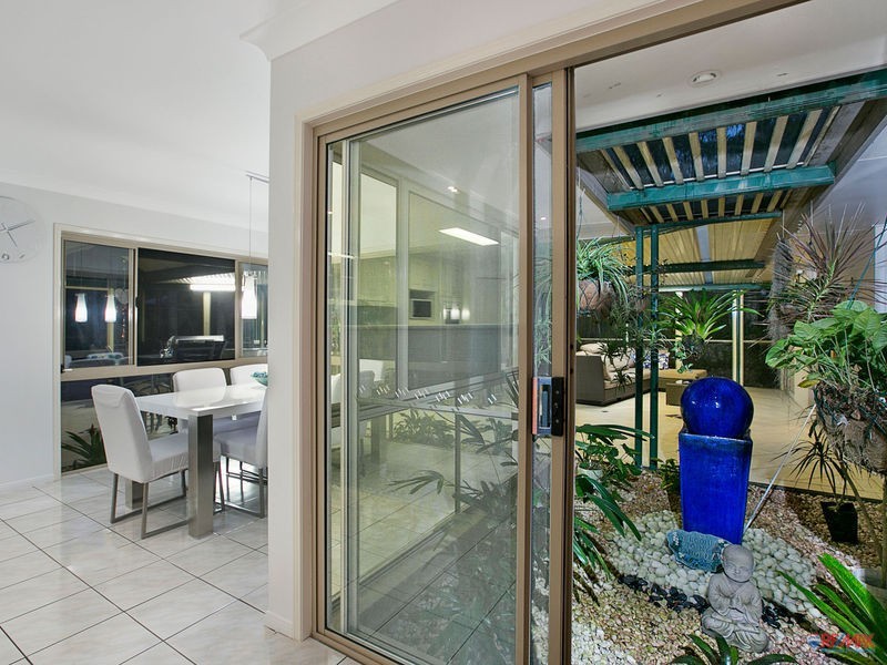 16 Tipuana Drive, Capalaba QLD 4157