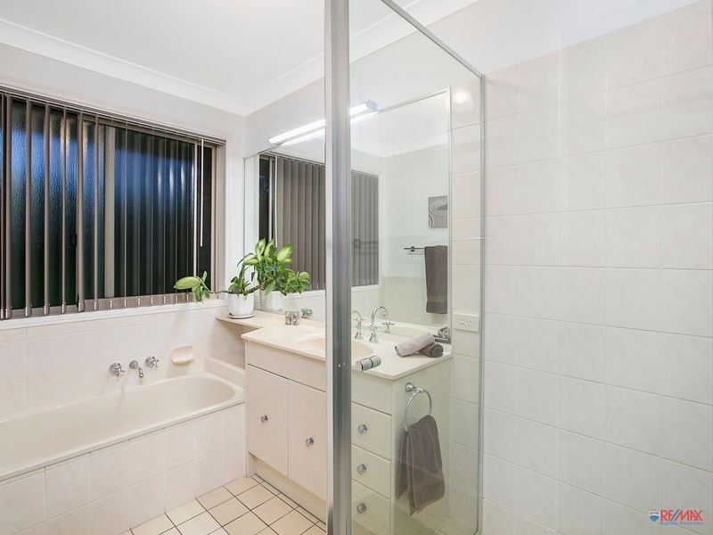 16 Tipuana Drive, Capalaba QLD 4157