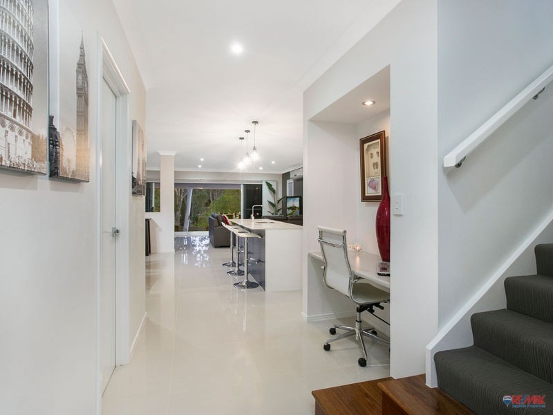 32 Pentecost Place, Redland Bay QLD 4165