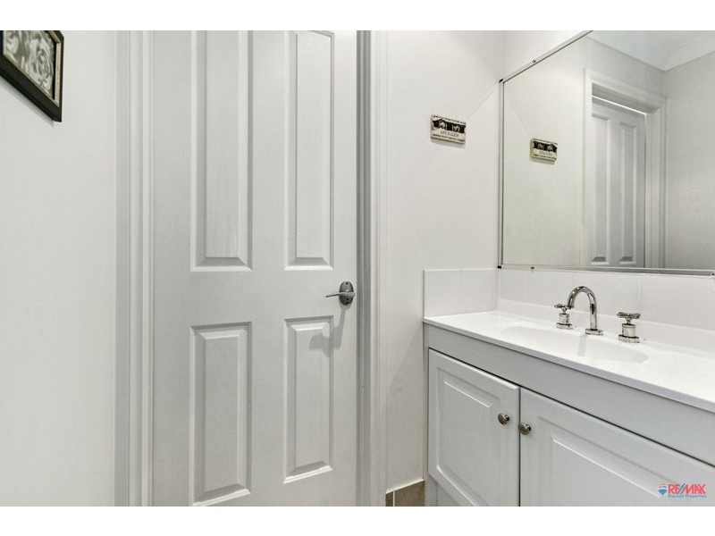 2 Breezeway Cl, Wellington Point QLD 4160