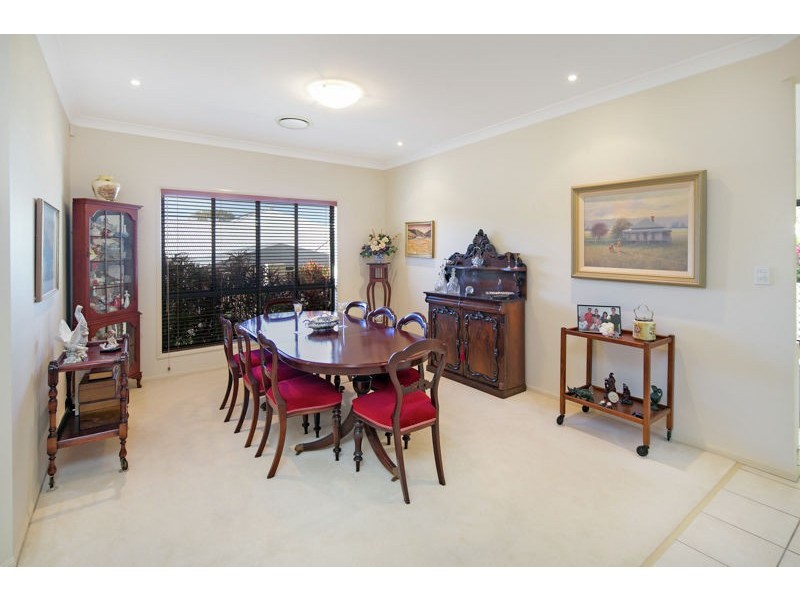 14 Mallan Terrace, Birkdale QLD 4159