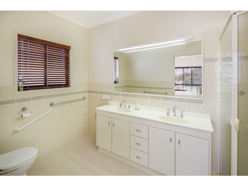 14 Mallan Terrace, Birkdale QLD 4159